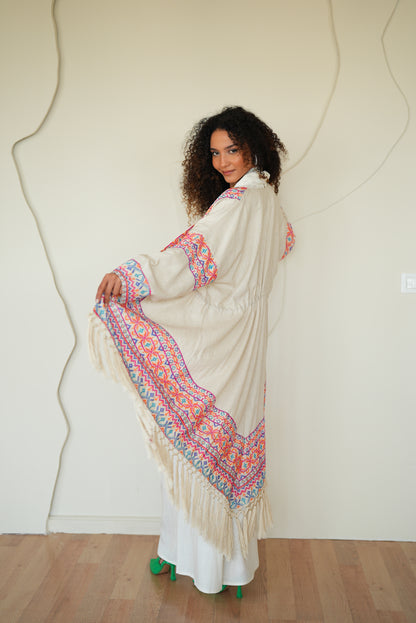 Arabian kaftan in offwhite