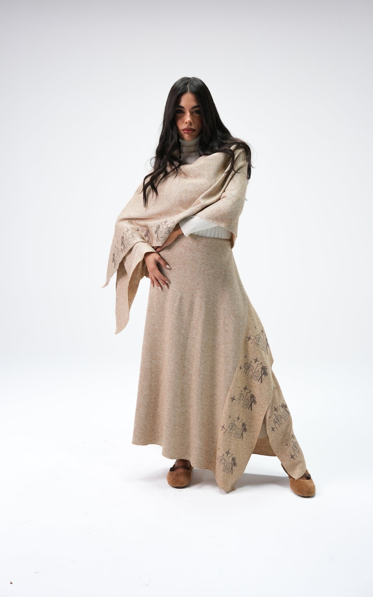 Nawara Dress Cardigan -Beige in sliver